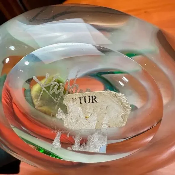 Michele Kaptur Hand Blown OIpaline Glass Vase - Picture 5 of 5